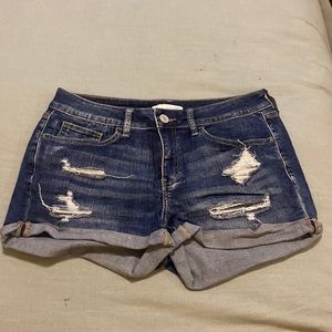 Ripped jean shorts.